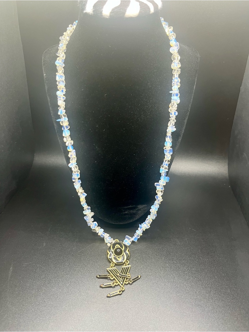 vintage opalite chip necklace black gold pendant statement